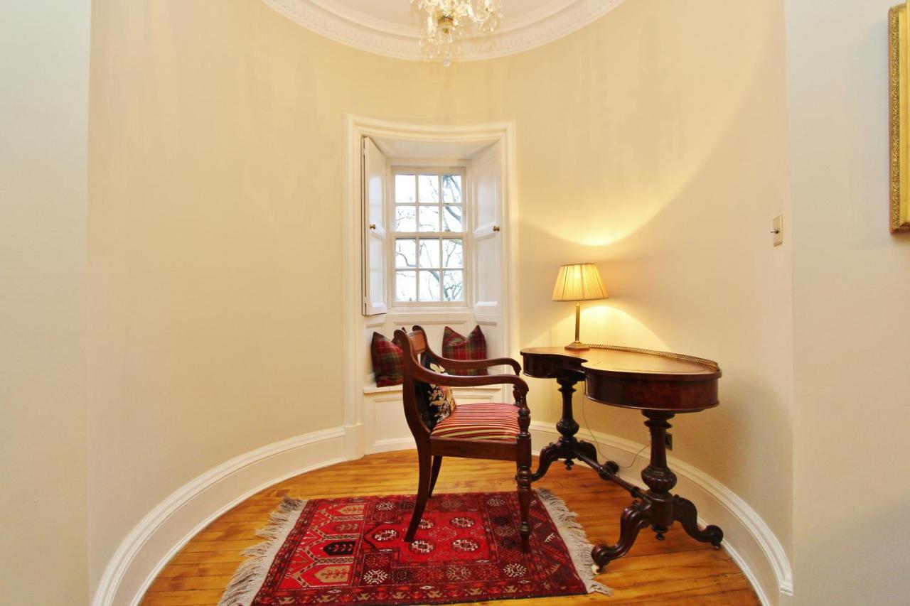 Ramsay Garden - Spacious 3-Bedroom Apartment Next To Edinburgh Castle Экстерьер фото