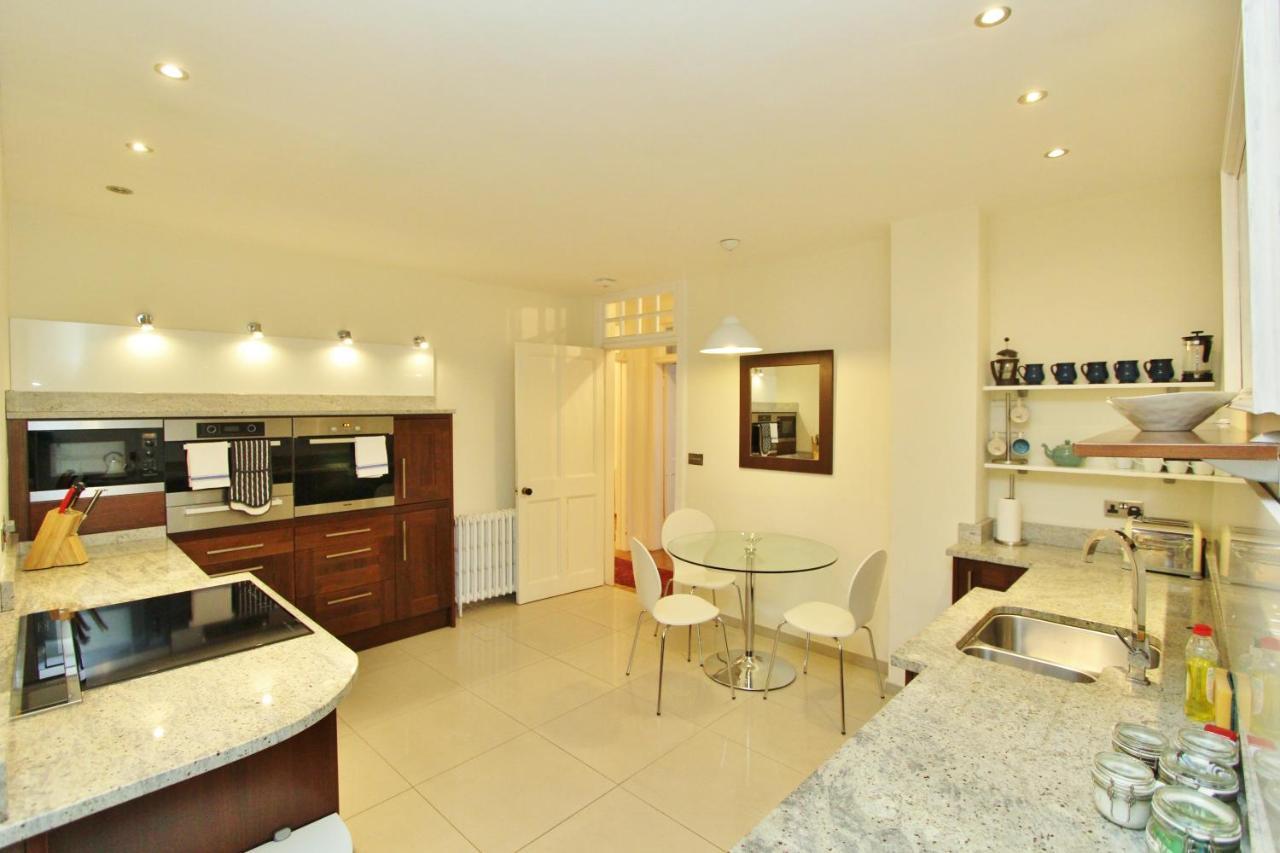 Ramsay Garden - Spacious 3-Bedroom Apartment Next To Edinburgh Castle Экстерьер фото
